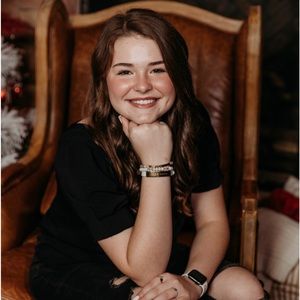 Meet your Posher, Isabelle